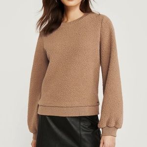NWT Abercrombie & Fitch Soft A&F Sherpa Fleece Pullover Sweatshirt Top Small